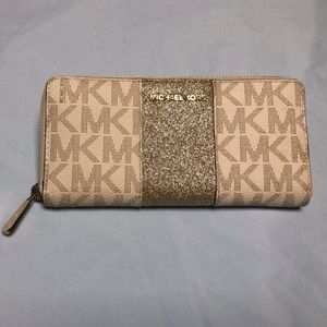 Michael Kors wallet